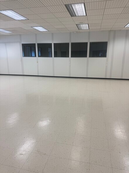 More Photos Of 111 Roberts St, East Hartford Industrial For Lease