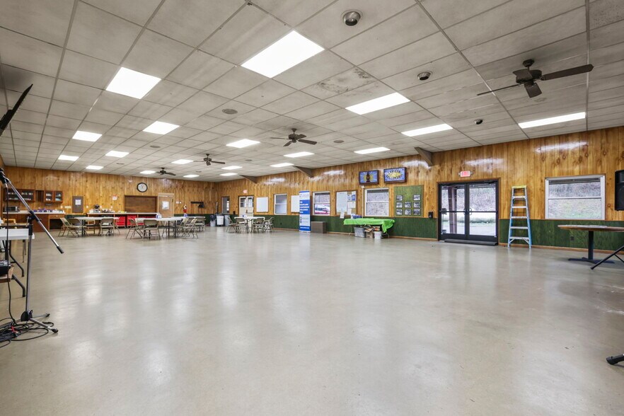 More Photos Of 5734 Durbin Rd, Bellville Specialty For Sale