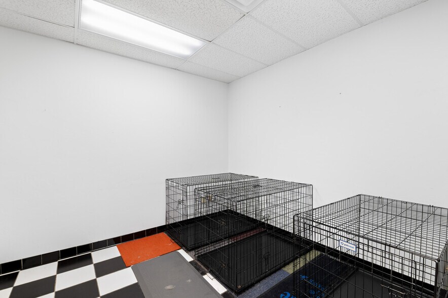 More Photos Of 2543 Babcock Rd, Green Bay Freestanding For Sale