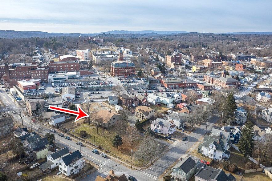 More Photos Of 55 Foxhall Ave, Kingston Office For Sale