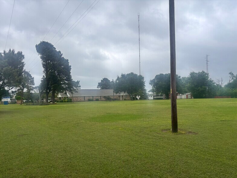 More Photos Of 21177 US Highway 80, Wills Point Religious Facility For Sale