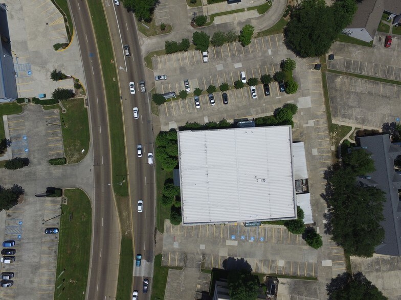 More Photos Of 3029 S Sherwood Forest Blvd, Baton Rouge Loft Creative Space For Lease