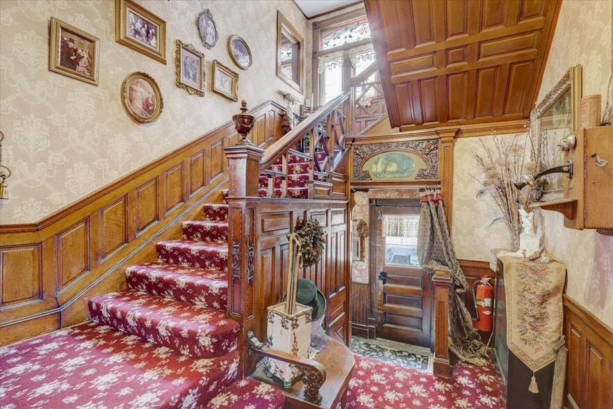 More Photos Of 3209 W Wells St, Milwaukee Hospitality For Sale