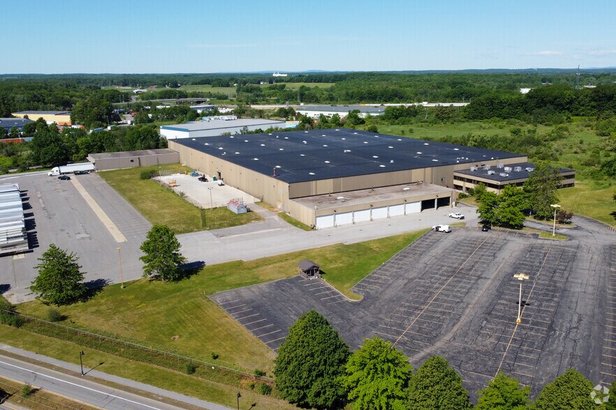More Photos Of 7 Rand Rd, Portland Warehouse For Lease