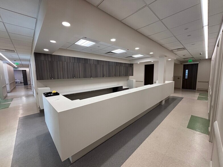 More Photos Of 3190 N Poinciana Blvd, Kissimmee Medical For Lease