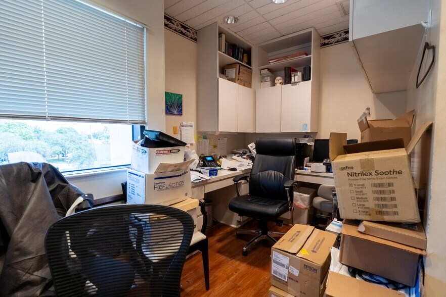 More Photos Of 1704-1726 N University Dr, Coral Springs Medical For Lease