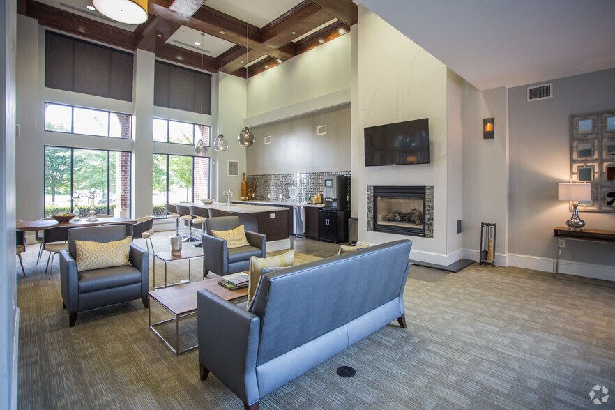 More Photos Of Mooreview Pky @ Loudoun County Pky, Ashburn Unknown For Lease