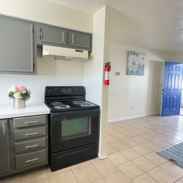 More Photos Of 4742 Yale St, Houston Apartments For Sale