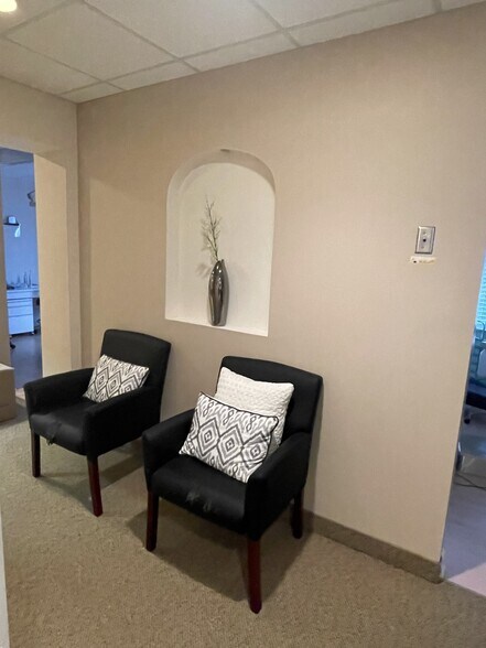 More Photos Of 16029-16059 Comprint Cir, Gaithersburg Medical For Lease