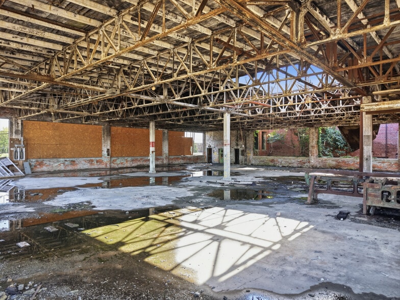More Photos Of 401 E Allegheny Ave, Philadelphia Manufacturing For Sale