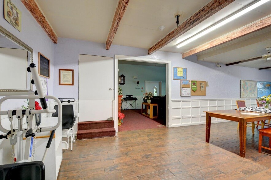 More Photos Of 625 Barbara Drive, Grants Pass Assisted Living For Sale