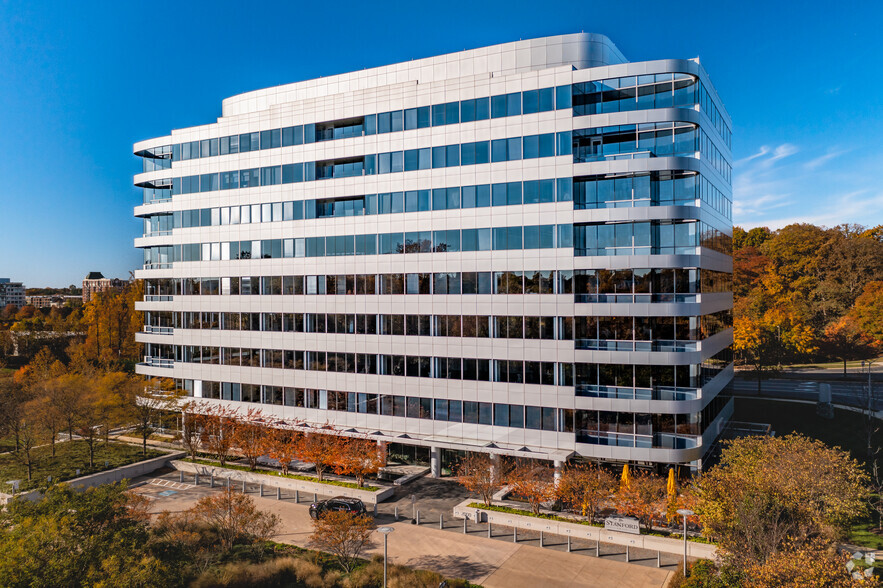 Primary Photo Of 2000 Tower Oaks Blvd, Rockville Office For Lease