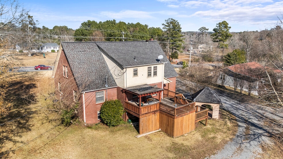 More Photos Of 1348 3rd St SE, Cullman Office For Sale