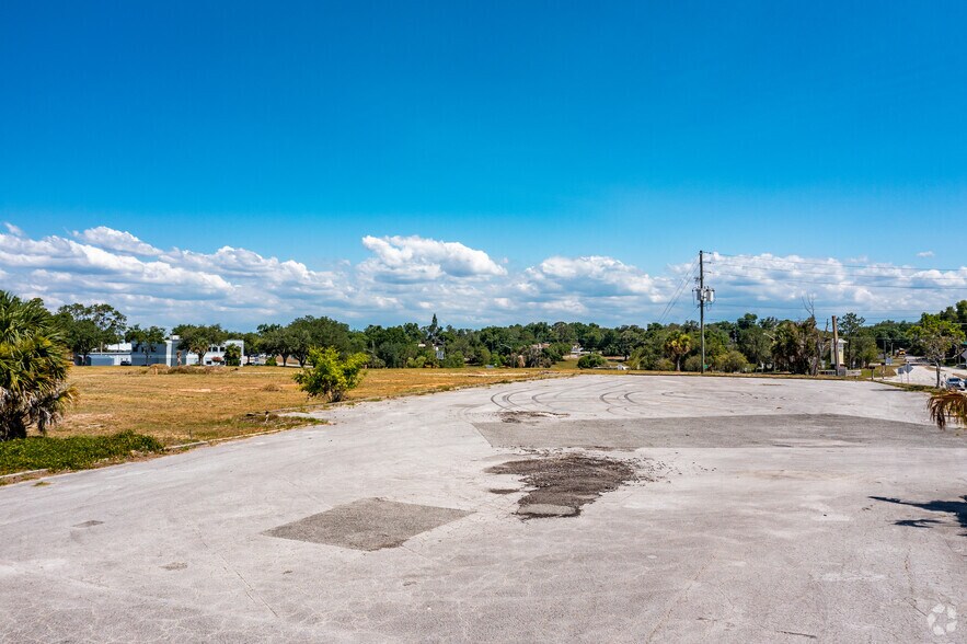More Photos Of 901 12th St, Clermont Land For Sale