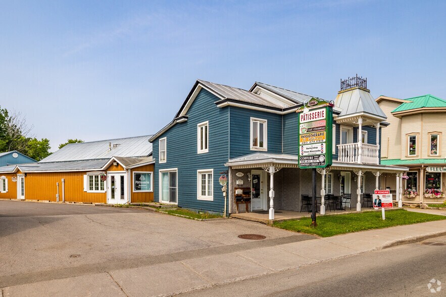 Primary Photo Of 2952-2954 Ch Sainte-Marie, Mascouche General Retail For Sale