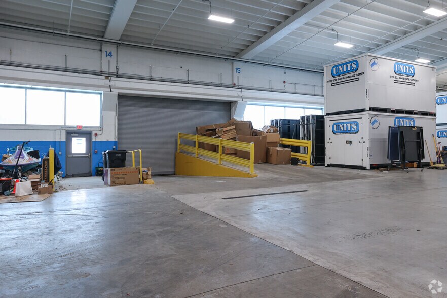 More Photos Of 53 Ayer Rd, Littleton Warehouse For Lease