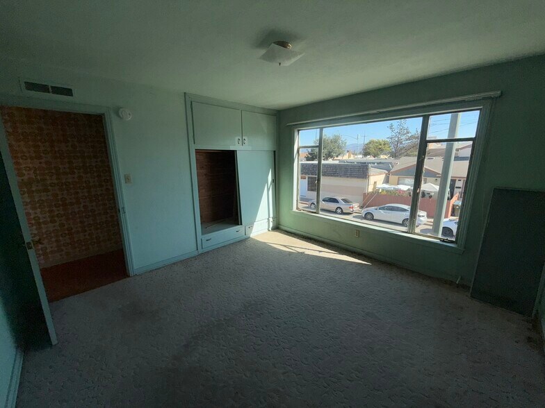 More Photos Of 3 S Wood St, Salinas Storefront Retail Residential For Sale