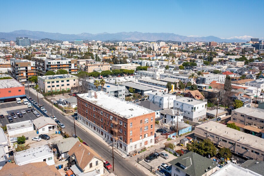 More Photos Of 2268 W 14th St, Los Angeles Apartments For Sale