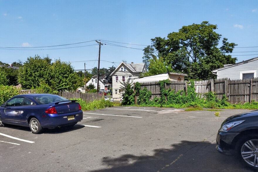More Photos Of 261 French St, New Brunswick Apartments For Sale