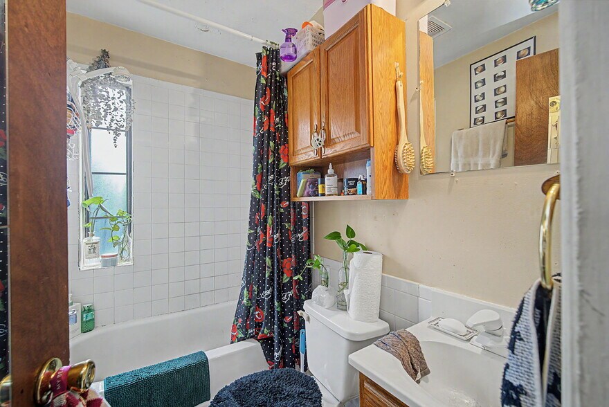 More Photos Of 526-532 Corona Ave, Dayton Apartments For Sale