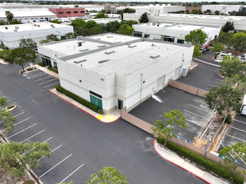 Primary Photo Of 1252 DuPont Ct, Manteca Warehouse For Lease
