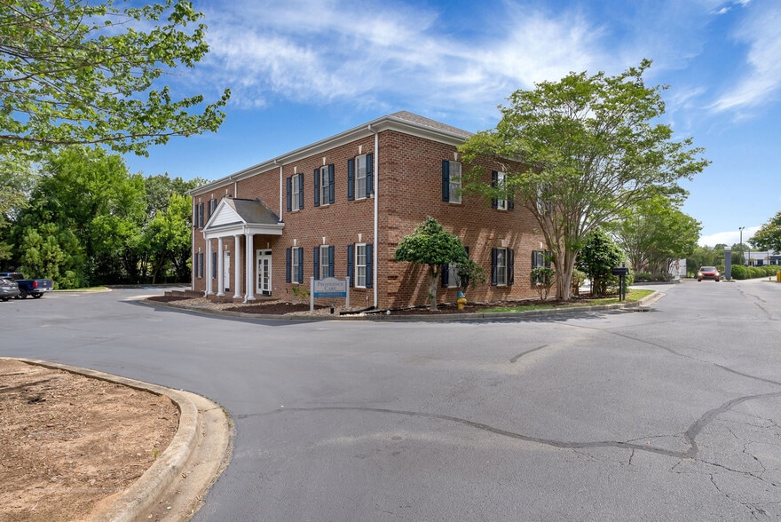 More Photos Of 634 Fairview Rd, Simpsonville Medical For Lease