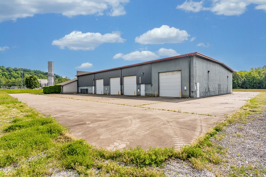 More Photos Of 55 Pleasants Industrial Park, Waverly Warehouse For Sale