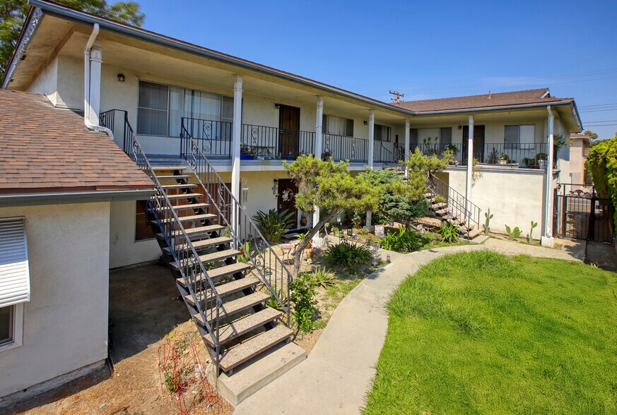 More Photos Of 12406 Clearglen Ave, Whittier Multifamily For Sale