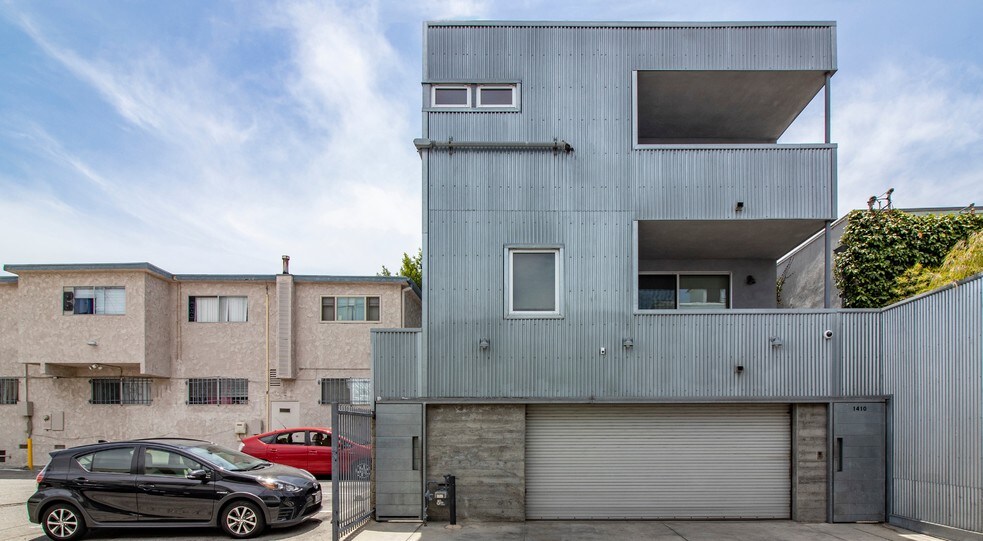 Primary Photo Of 1410 Pacific Ave, Venice Office For Sale