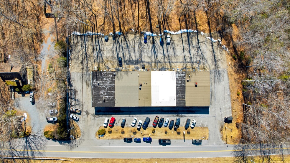 More Photos Of 5472-5486 Southern Maryland Blvd, Lothian Storefront For Sale