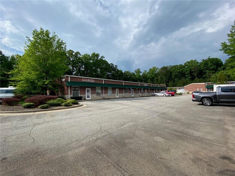 More Photos Of 5215 Palmero Ct, Buford Light Distribution For Lease