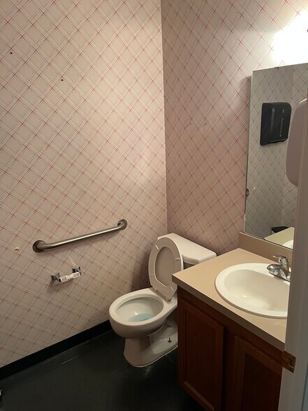 More Photos Of 3948 Sunbeam Rd, Jacksonville Office For Lease