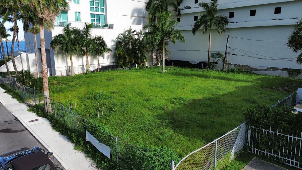 More Photos Of 702-708 NE 26th St, Miami Land For Sale