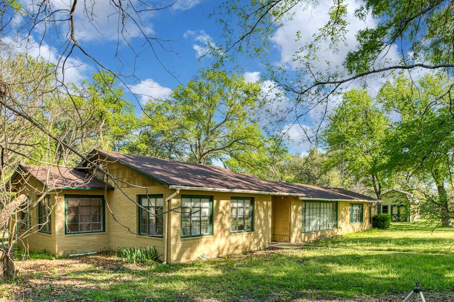 More Photos Of 4228 Hwy 377, Granbury Land For Sale