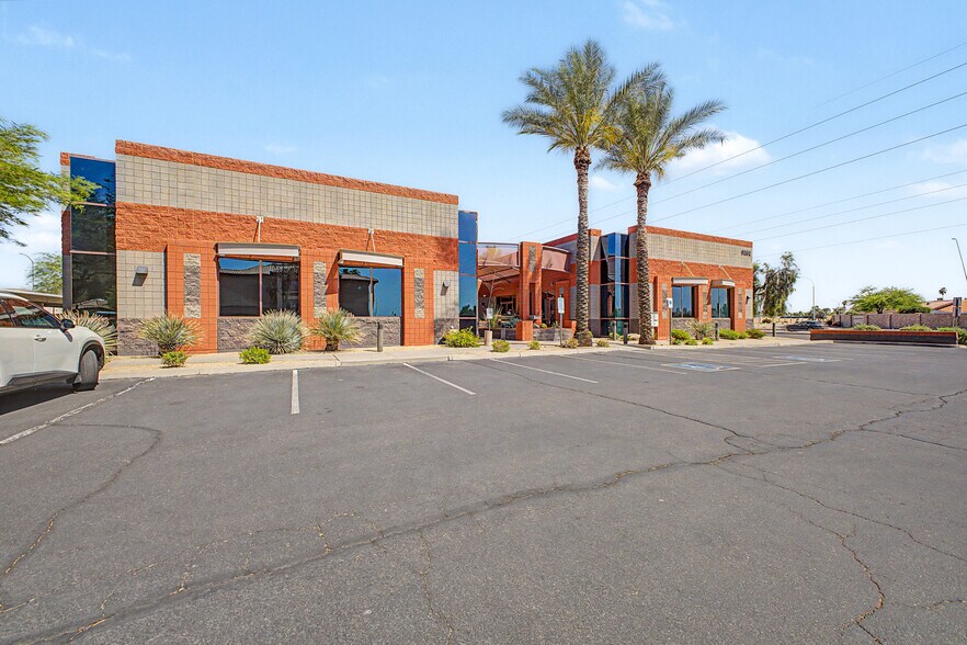 More Photos Of 6262 E Broadway Rd, Mesa Medical For Lease