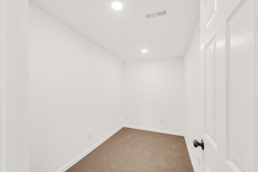 More Photos Of 2880 W 92nd Ave, Federal Heights Office Residential For Sale