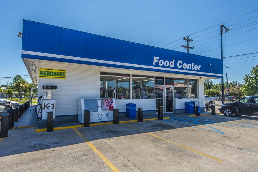 More Photos Of 1950 N Main St, Summerville Convenience Store For Sale