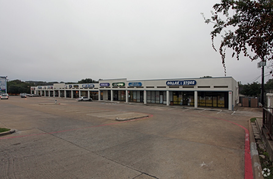More Photos Of 9770-9798 Forest Ln, Dallas General Retail For Lease