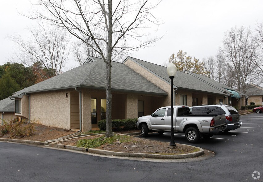 Primary Photo Of 875 Old Roswell Rd, Roswell Office For Lease