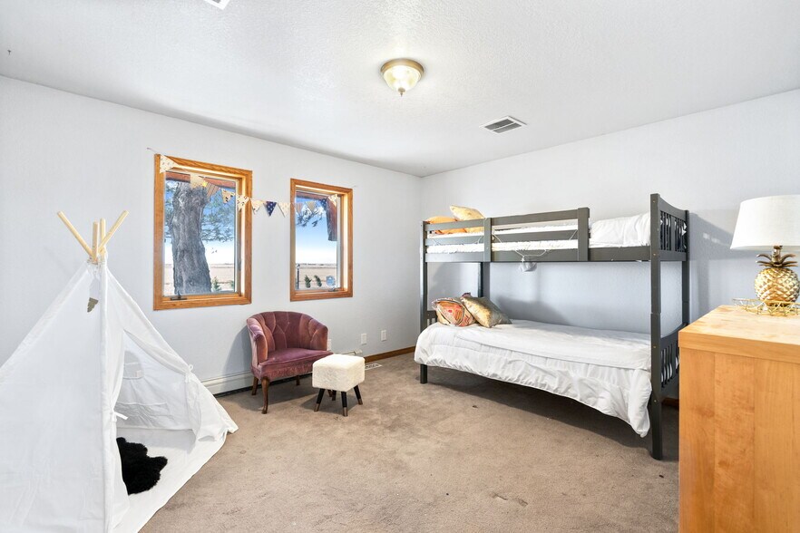More Photos Of 13231 Dillon St, Brighton Specialty For Sale