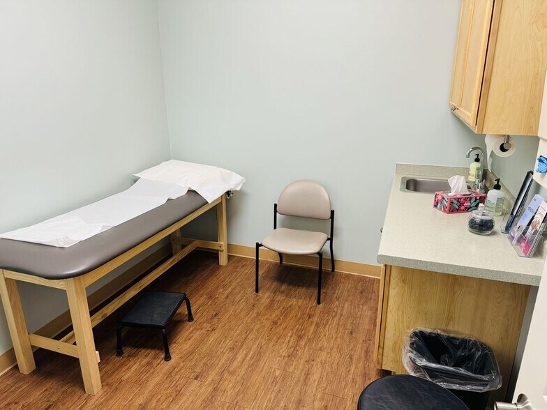 More Photos Of 56 Starbrush Cir, Covington Medical For Sale