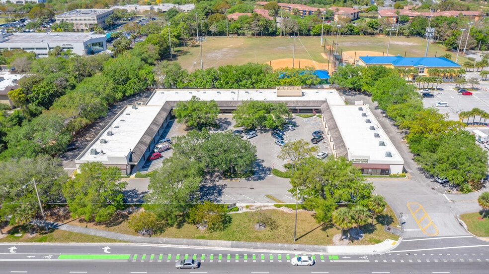 More Photos Of 7443-7495 N University Dr, Tamarac Medical For Lease