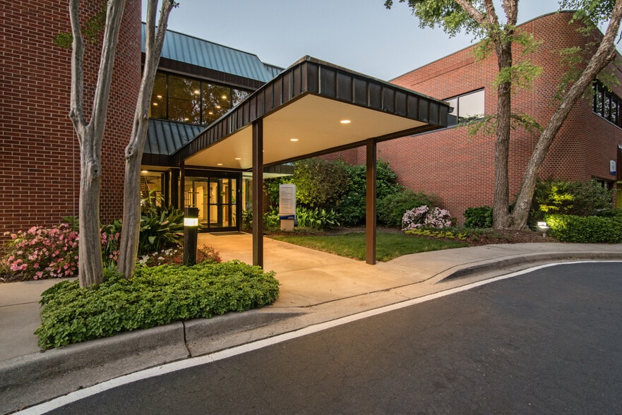 Primary Photo Of 10 Enterprise Blvd, Greenville Medical For Lease