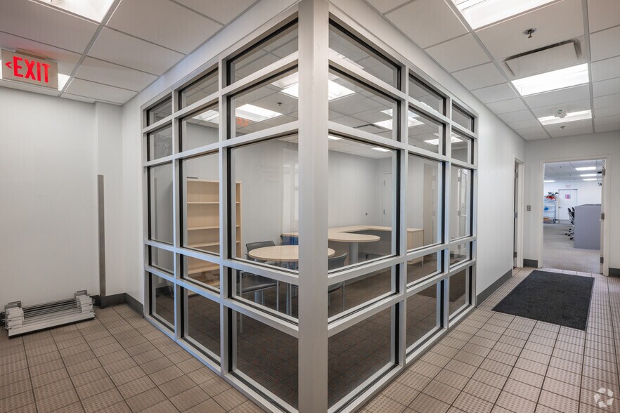 More Photos Of 3921 Frederick Ave, Saint Joseph General Retail For Sale