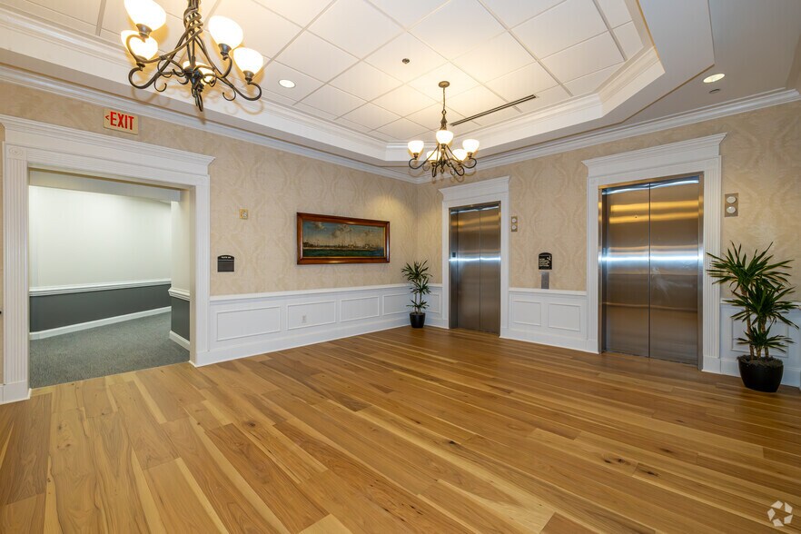 More Photos Of 2015 Ayrsley Town Blvd, Charlotte Office For Lease