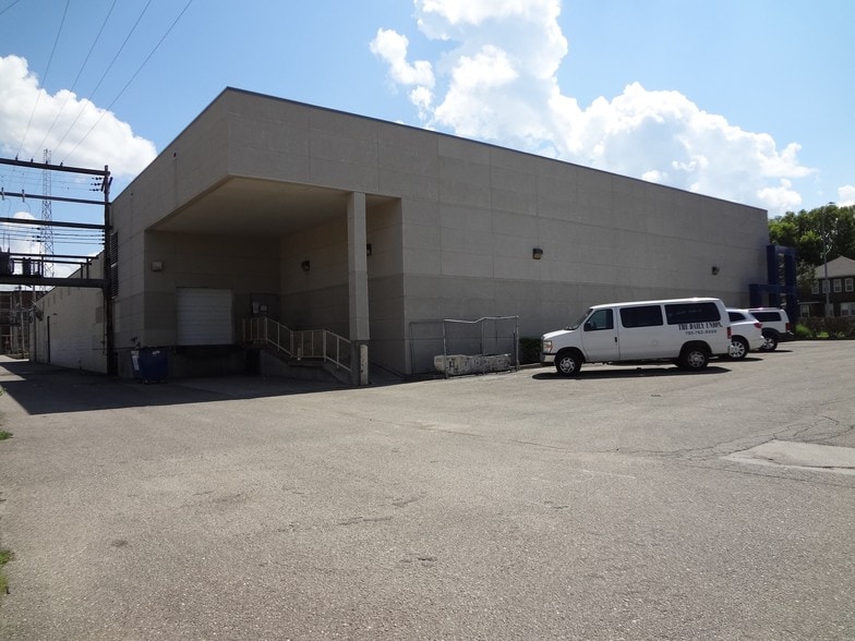 More Photos Of 222 W 6th St, Junction City Office For Sale