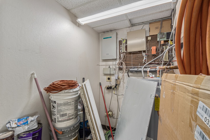 More Photos Of 8545 N Black Canyon Hwy, Phoenix Medical For Sale