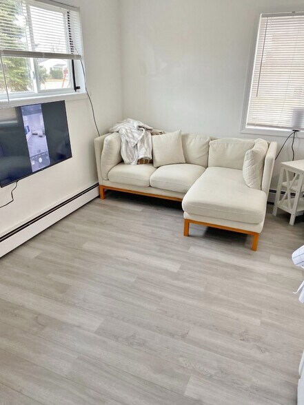 More Photos Of 300 Main St, Sherwood Apartments For Sale