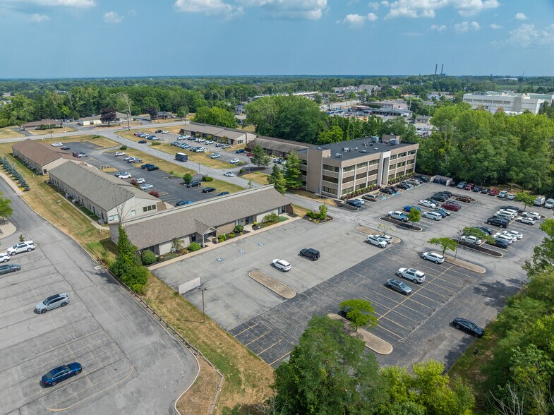 More Photos Of 121 Erie Canal Dr, Rochester Medical For Sale