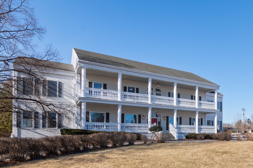 More Photos Of 2415 N Richmond St, Appleton Freestanding For Sale